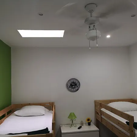 Downtown Garden Terrace , Only One House Up To 21pax Apartment